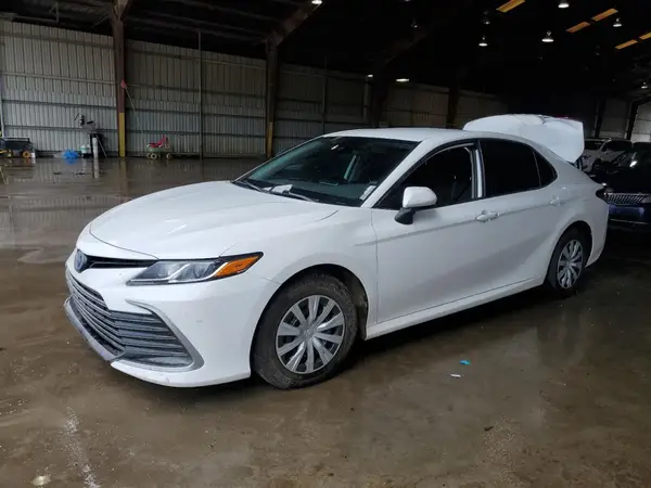 4T1C31AK6NU032991 2022 TOYOTA CAMRY - Image 1