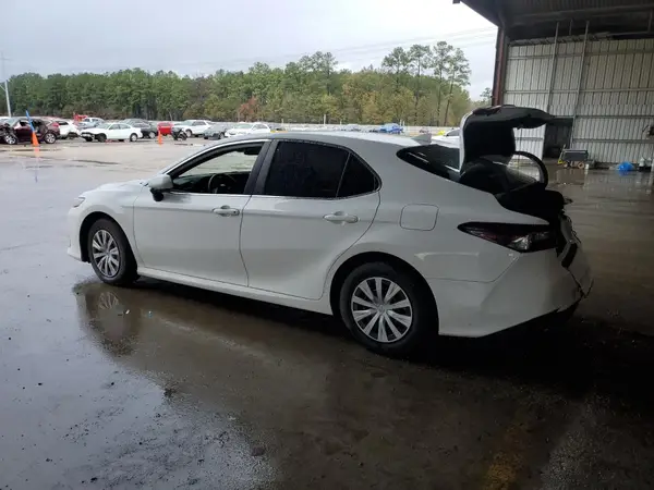 4T1C31AK6NU032991 2022 TOYOTA CAMRY - Image 2