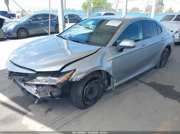 4T1C31AK6NU570106 2022 TOYOTA CAMRY - Image 2