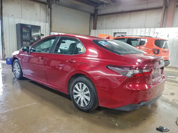 4T1C31AK6NU573135 2022 TOYOTA CAMRY - Image 2