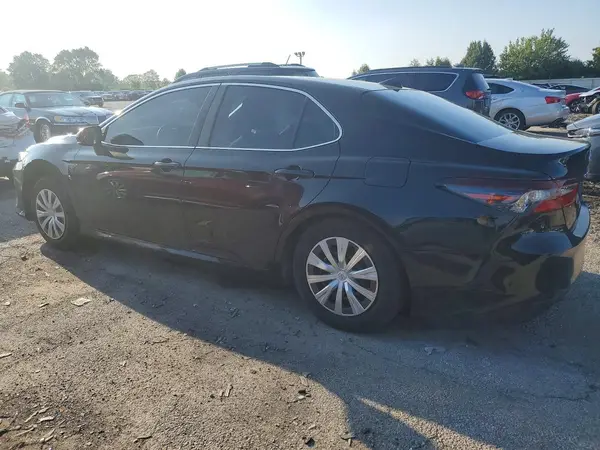 4T1C31AK6NU585026 2022 TOYOTA CAMRY - Image 2