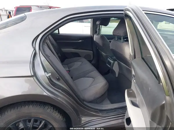 4T1C31AK6NU595636 2022 TOYOTA CAMRY - Image 8