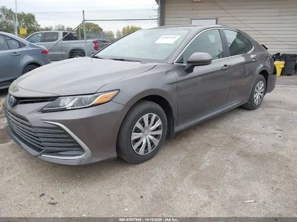 4T1C31AK6PU615841 2023 TOYOTA CAMRY - Image 2