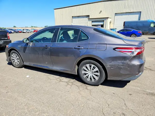 4T1C31AK7LU013654 2020 TOYOTA CAMRY - Image 2