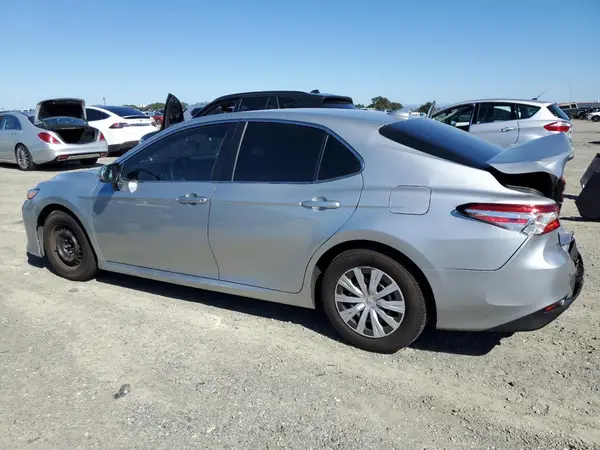 4T1C31AK7LU018496 2020 TOYOTA CAMRY - Image 2