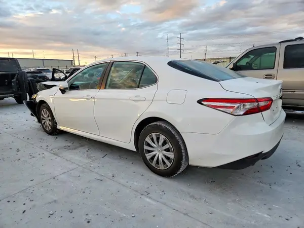 4T1C31AK7LU518044 2020 TOYOTA CAMRY - Image 2