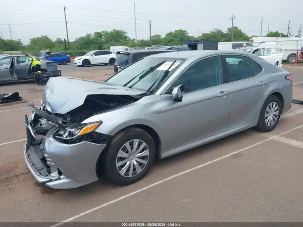 4T1C31AK7LU518142 2020 TOYOTA CAMRY - Image 2