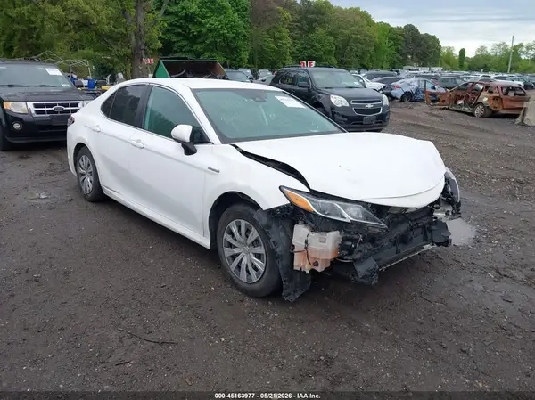 4T1C31AK7MU022355 2021 TOYOTA CAMRY - Image 1