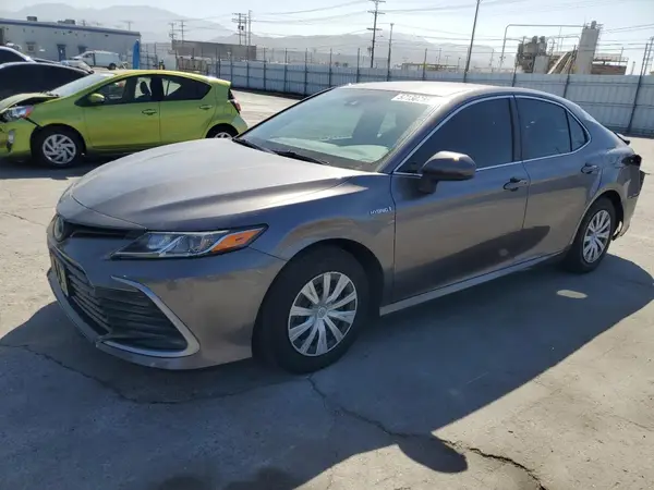 4T1C31AK7MU023151 2021 TOYOTA CAMRY - Image 1