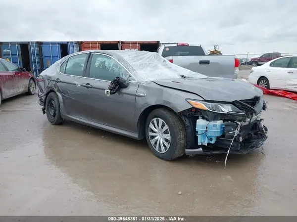4T1C31AK7MU551305 2021 TOYOTA CAMRY - Image 1