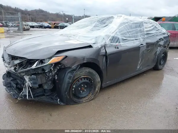 4T1C31AK7MU551305 2021 TOYOTA CAMRY - Image 2