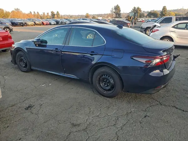 4T1C31AK7NU039559 2022 TOYOTA CAMRY - Image 2