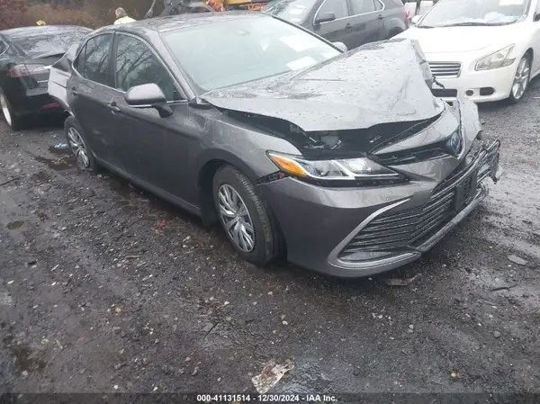 4T1C31AK7NU040856 2022 TOYOTA CAMRY - Image 1