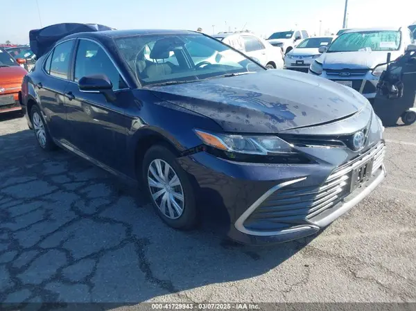 4T1C31AK7NU042879 2022 TOYOTA CAMRY - Image 1