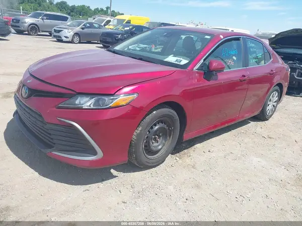 4T1C31AK7NU570261 2022 TOYOTA CAMRY - Image 2
