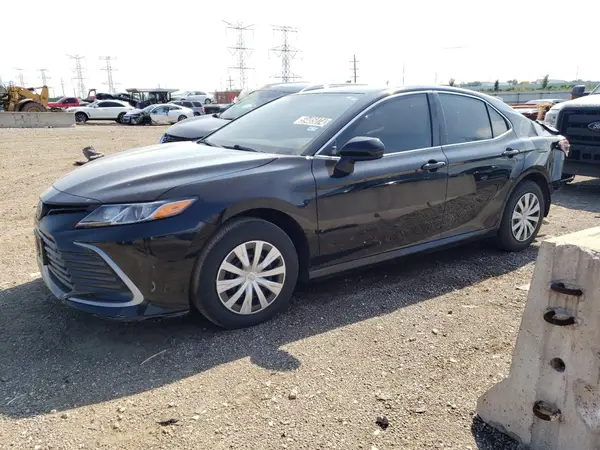 4T1C31AK7NU573760 2022 TOYOTA CAMRY - Image 1