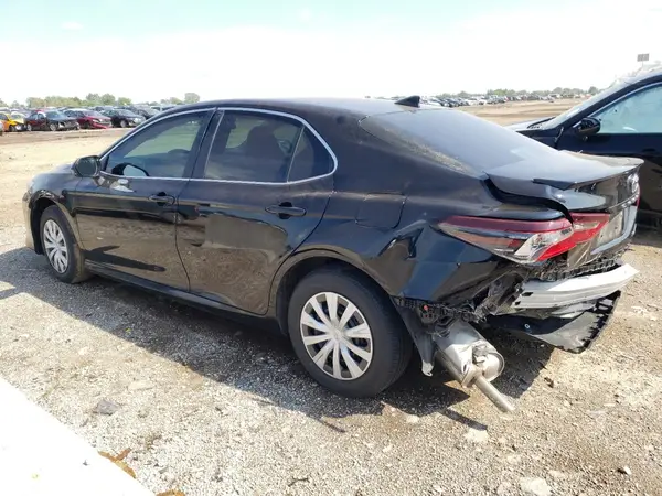 4T1C31AK7NU573760 2022 TOYOTA CAMRY - Image 2