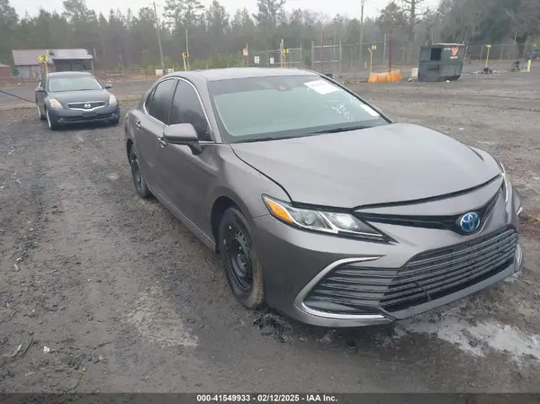 4T1C31AK7NU578506 2022 TOYOTA CAMRY - Image 1