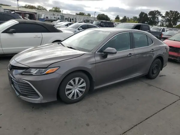 4T1C31AK7NU587920 2022 TOYOTA CAMRY - Image 1