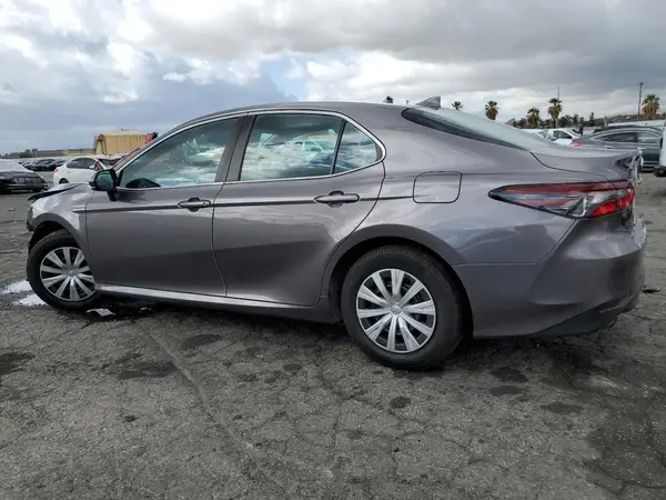 4T1C31AK7NU595502 2022 TOYOTA CAMRY - Image 2