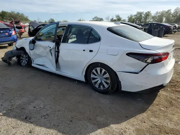 4T1C31AK7NU597024 2022 TOYOTA CAMRY - Image 2