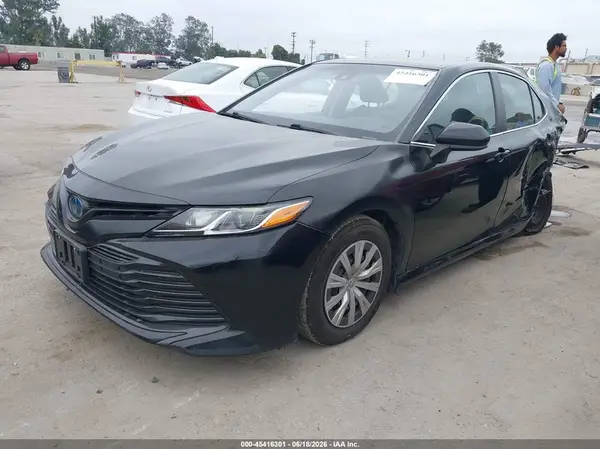 4T1C31AK8LU011279 2020 TOYOTA CAMRY - Image 2