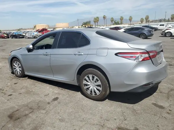 4T1C31AK8LU013856 2020 TOYOTA CAMRY - Image 2