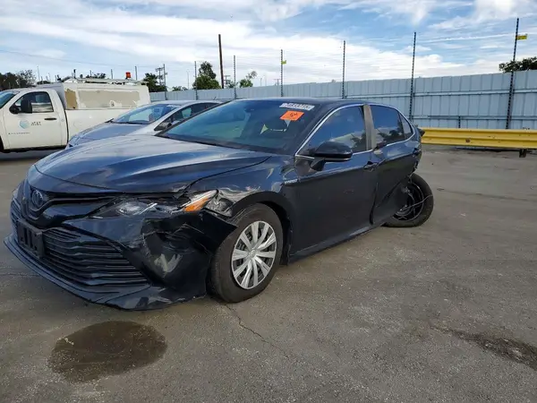 4T1C31AK8LU017065 2020 TOYOTA CAMRY - Image 1