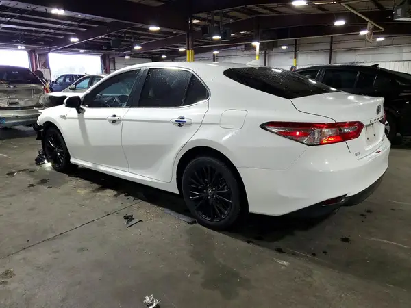4T1C31AK8LU528324 2020 TOYOTA CAMRY - Image 2