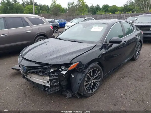 4T1C31AK8LU529618 2020 TOYOTA CAMRY - Image 2