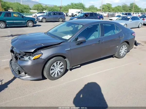4T1C31AK8LU536102 2020 TOYOTA CAMRY - Image 2