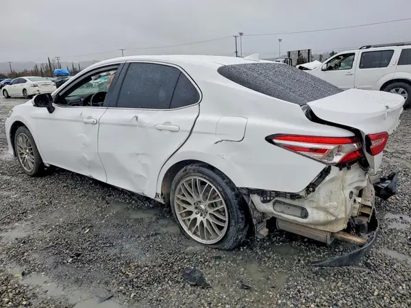 4T1C31AK8LU537220 2020 TOYOTA CAMRY - Image 2