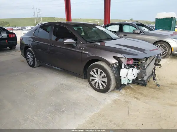 4T1C31AK8LU541042 2020 TOYOTA CAMRY - Image 1