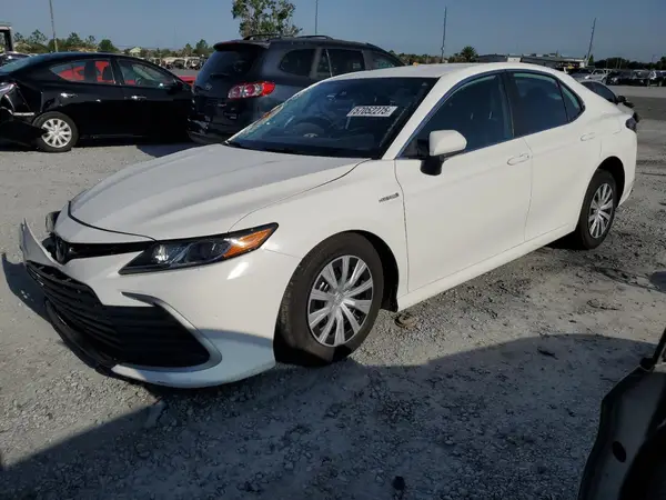 4T1C31AK8MU024227 2021 TOYOTA CAMRY - Image 1
