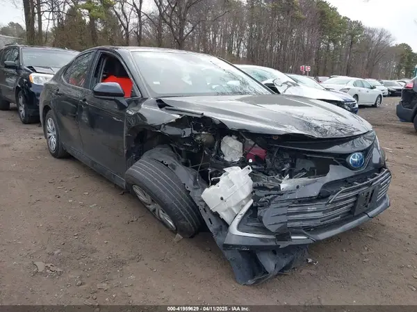 4T1C31AK8MU554259 2021 TOYOTA CAMRY - Image 1