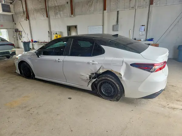 4T1C31AK8MU560661 2021 TOYOTA CAMRY - Image 2