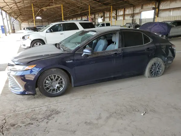 4T1C31AK8MU561793 2021 TOYOTA CAMRY - Image 1