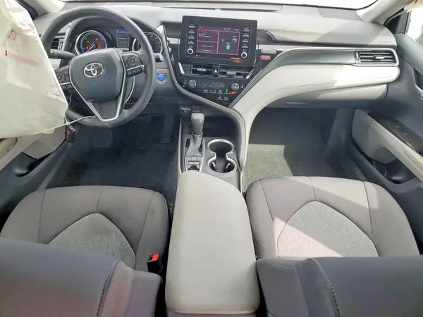 4T1C31AK8MU562748 2021 TOYOTA CAMRY - Image 8