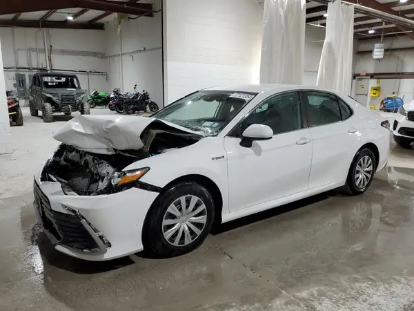 4T1C31AK8MU563463 2021 TOYOTA CAMRY - Image 1