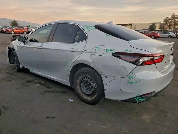 4T1C31AK8NU039845 2022 TOYOTA CAMRY - Image 2