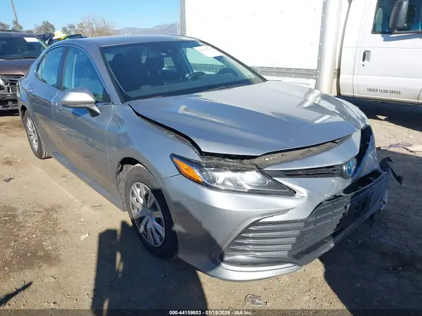 4T1C31AK8NU582368 2022 TOYOTA CAMRY - Image 1