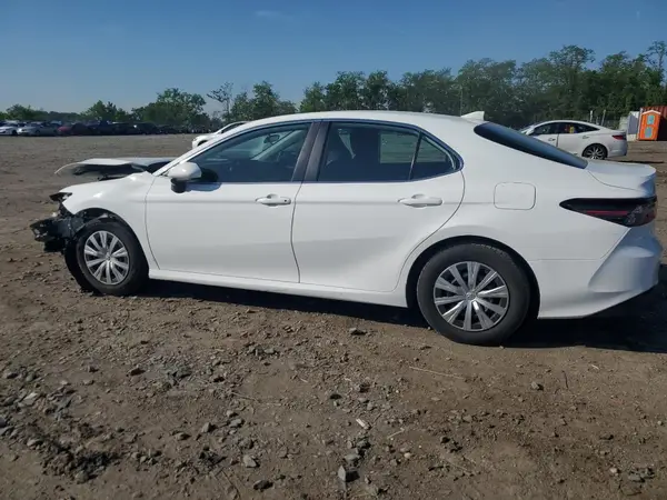 4T1C31AK8NU587859 2022 TOYOTA CAMRY - Image 2