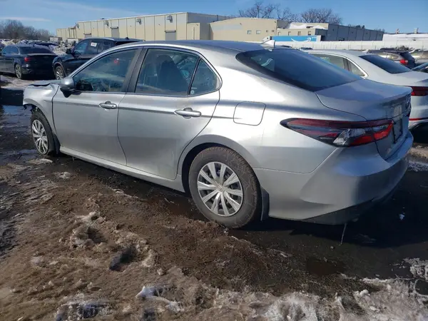 4T1C31AK8NU595721 2022 TOYOTA CAMRY - Image 2