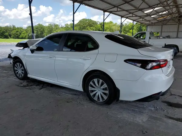 4T1C31AK8NU597372 2022 TOYOTA CAMRY - Image 2