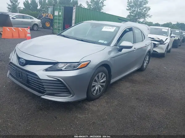 4T1C31AK8NU598893 2022 TOYOTA CAMRY - Image 2