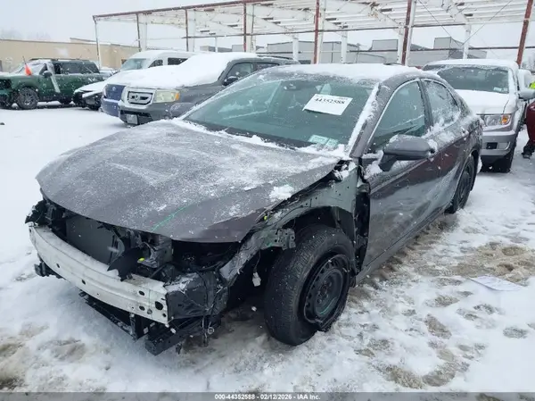 4T1C31AK8NU599669 2022 TOYOTA CAMRY - Image 2