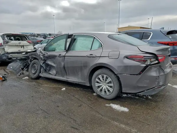 4T1C31AK8PU050654 2023 TOYOTA CAMRY - Image 2