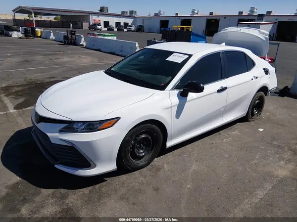 4T1C31AK8PU605988 2023 TOYOTA CAMRY - Image 2