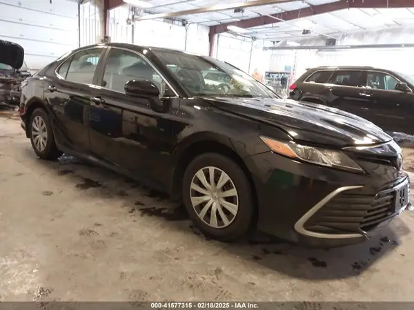 4T1C31AK8RU624379 2024 TOYOTA CAMRY - Image 1