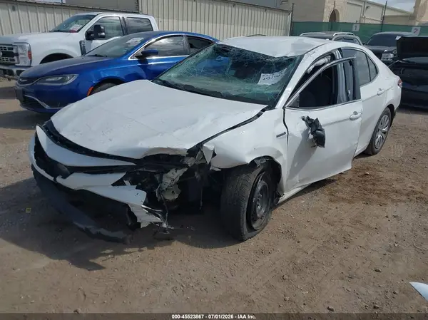 4T1C31AK9LU525819 2020 TOYOTA CAMRY - Image 2